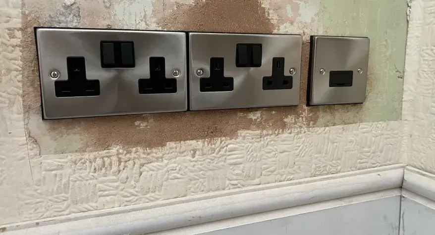 Extra Socket - RW Electrics Shrewsbury