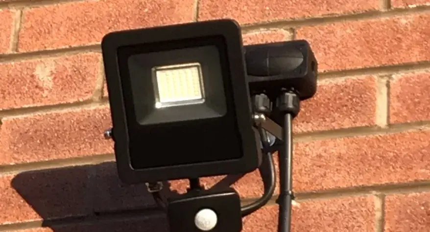 Security Light replacement in Shrewsbury - RW Electrics